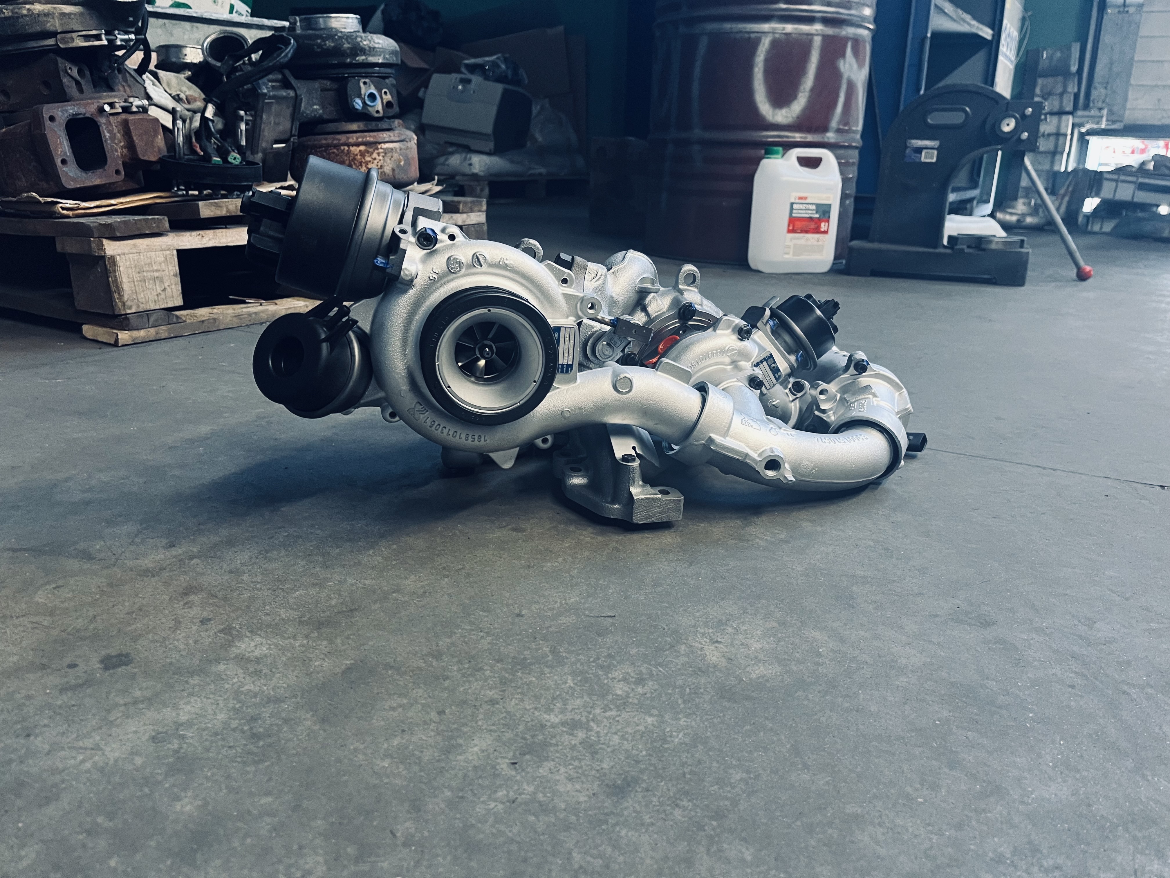 Test turbosprężarki na stanowisku diagnostycznym